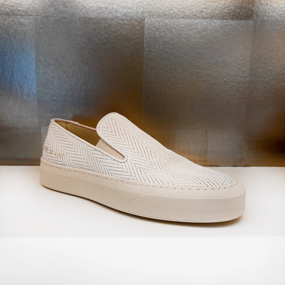 Common Projects Slip-On Sneaker Suede Basket Weave in Off White sz 39 New in Box